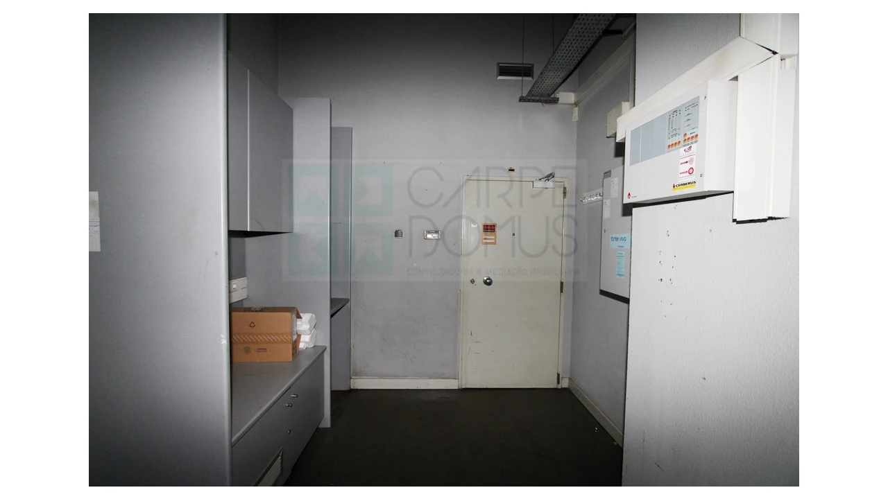 Loja para Venda em Amora Foto 17