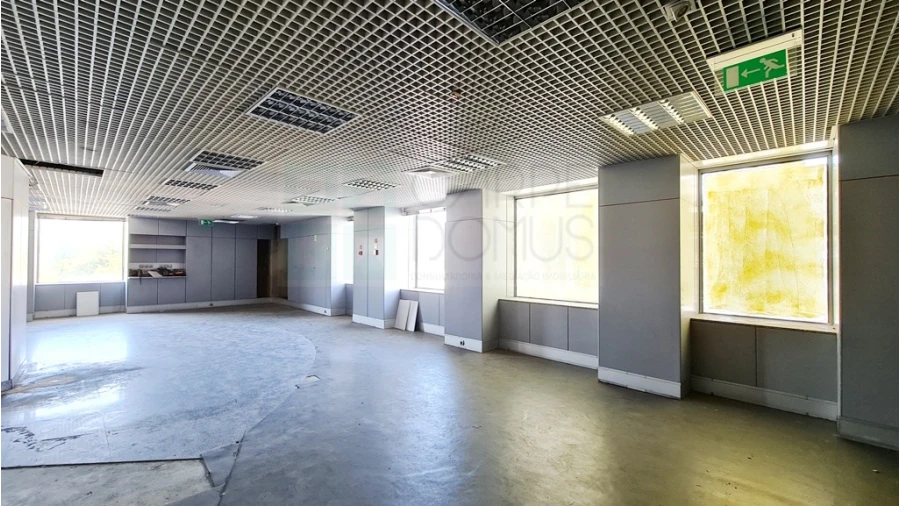 Loja para Venda em Amora Foto 10