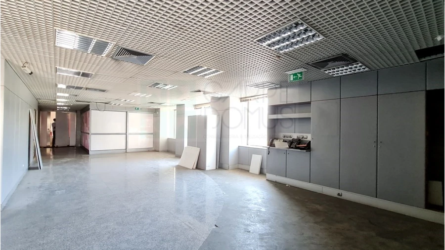 Loja para Venda em Amora Foto 13