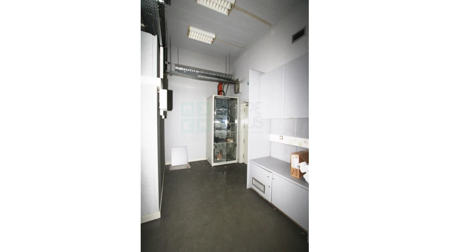 Loja para Venda em Amora Foto 18