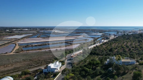 Moradia T3 para Venda em Moncarapacho e Fuseta