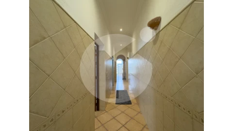 Moradia T3 para Venda em Olhão