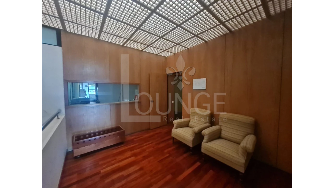 Armazém para Venda em Folgosa Foto 1