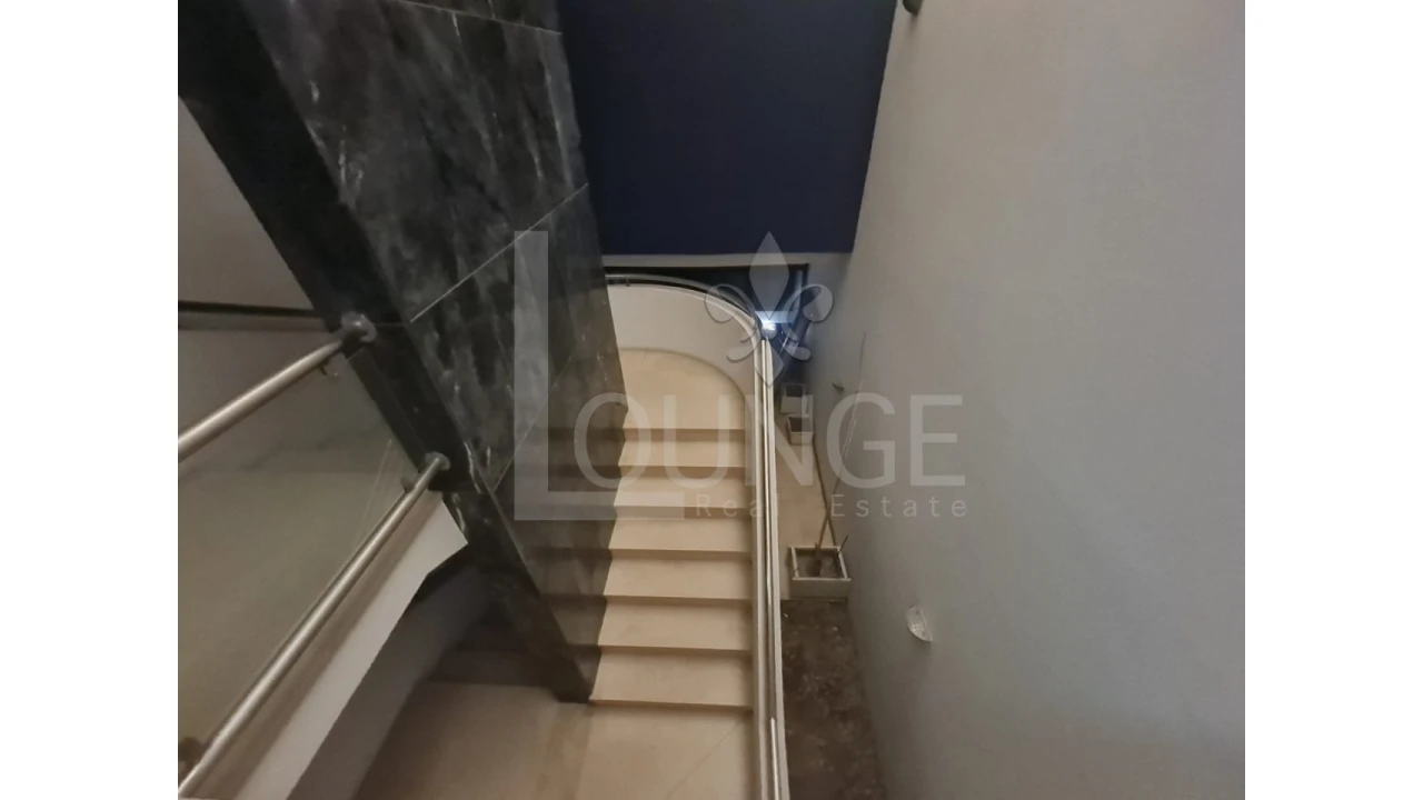 Armazém para Venda em Folgosa Foto 6