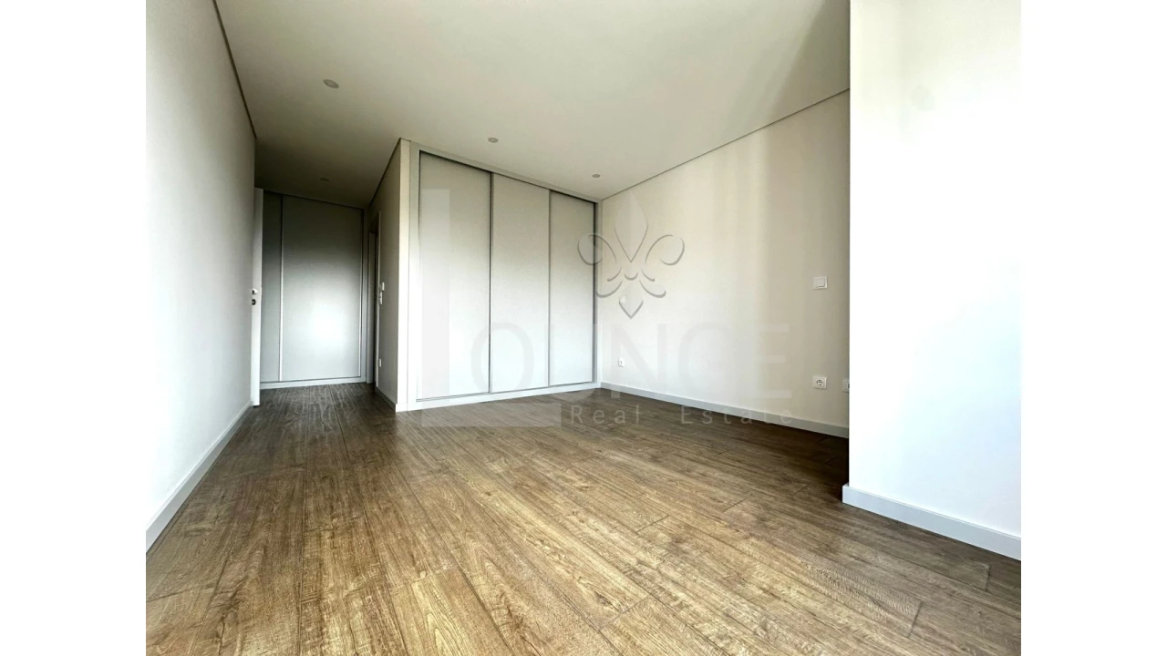 Apartamento T3 para Venda em Cedofeita, Santo Ildefonso, Sé, Miragaia, São Nicolau e Vitória Foto 10