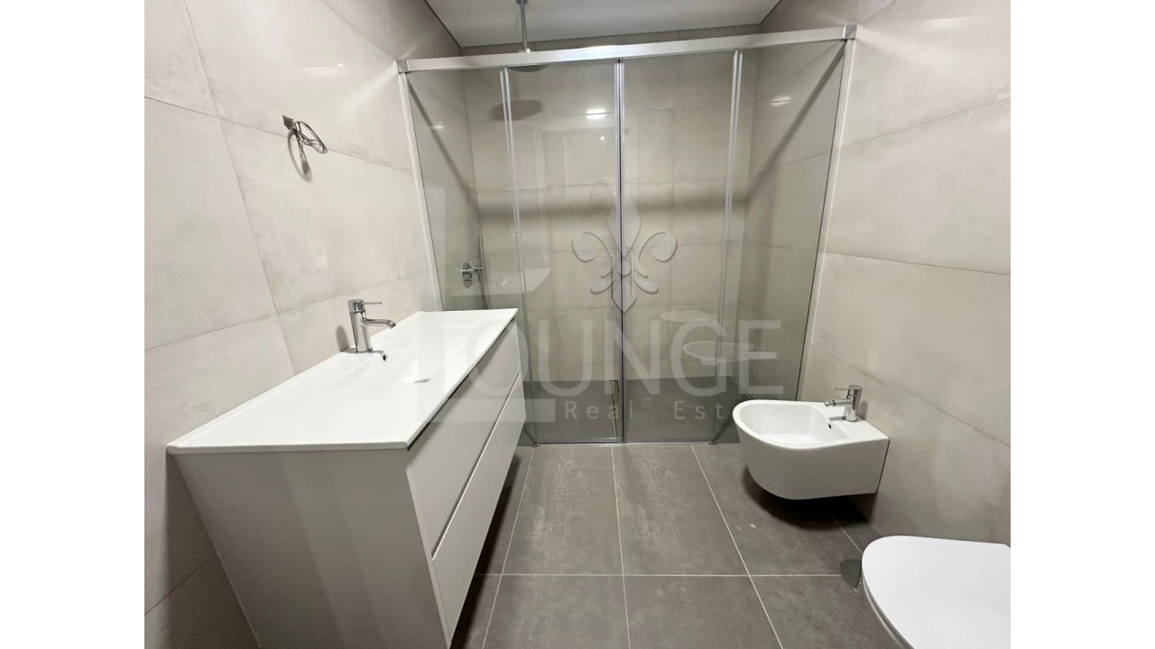 Apartamento T3 para Venda em Cedofeita, Santo Ildefonso, Sé, Miragaia, São Nicolau e Vitória Foto 16