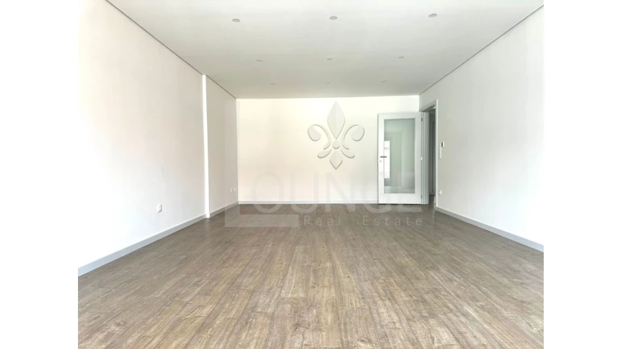 Apartamento T3 para Venda em Cedofeita, Santo Ildefonso, Sé, Miragaia, São Nicolau e Vitória Foto 5