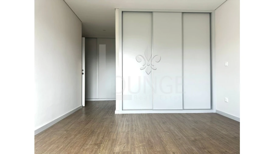 Apartamento T3 para Venda em Cedofeita, Santo Ildefonso, Sé, Miragaia, São Nicolau e Vitória Foto 11