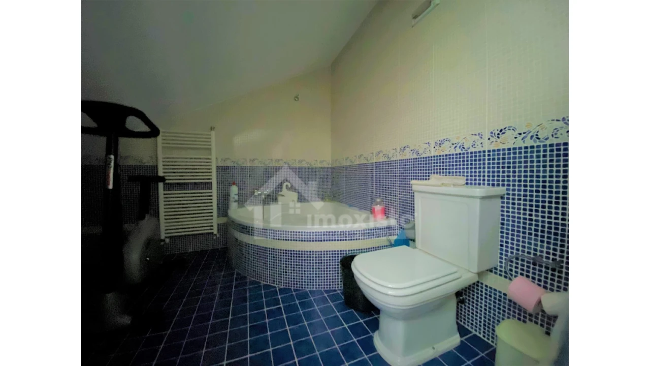 Moradia T5 para Venda em Castanheira de Pêra e Coentral Foto 27