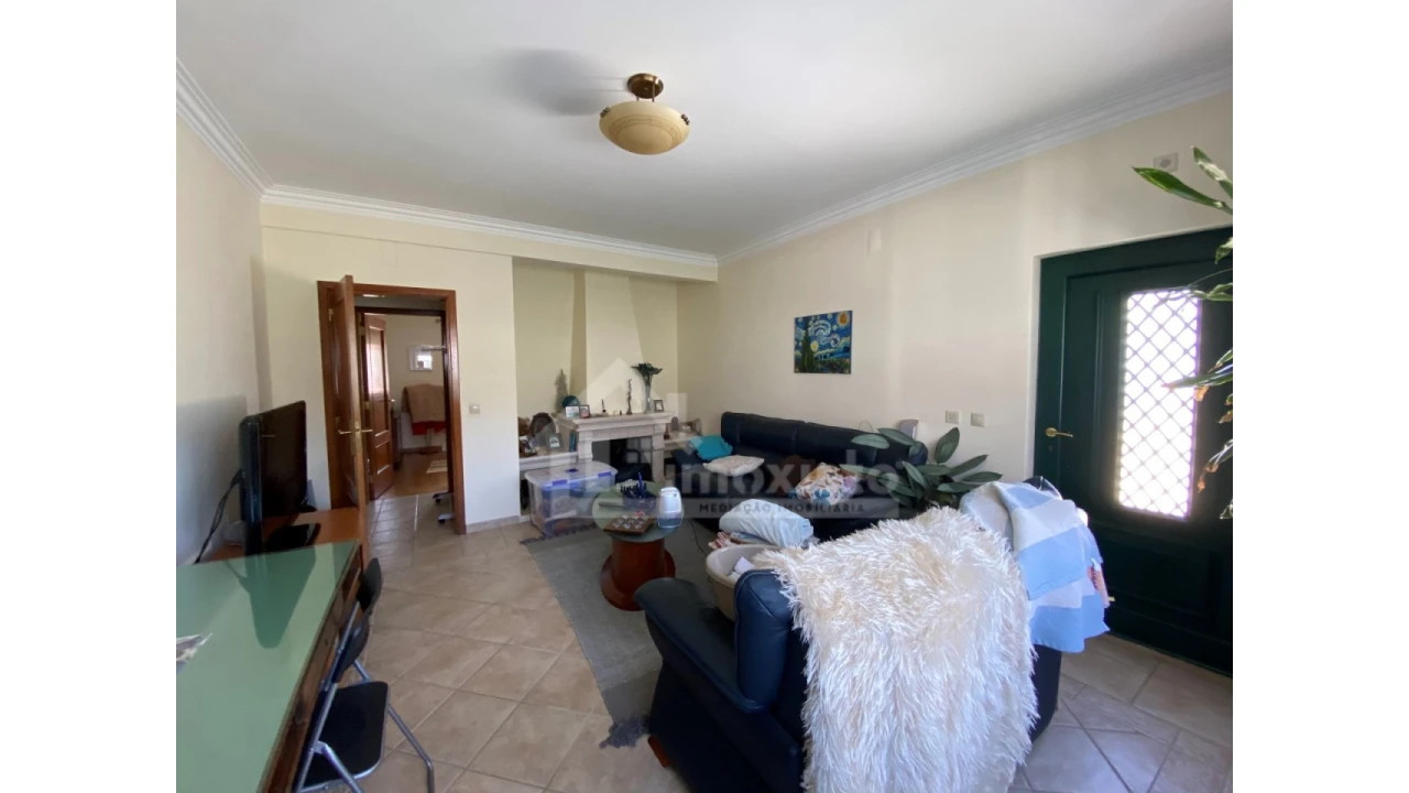 Moradia T5 para Venda em Castanheira de Pêra e Coentral Foto 3