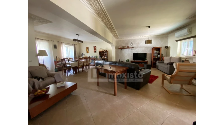 Moradia T5 para Venda em Castanheira de Pêra e Coentral Foto 8