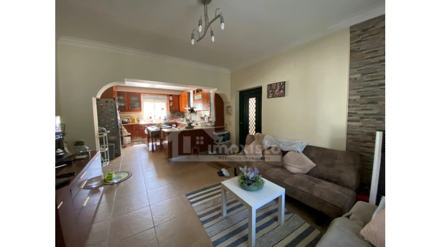 Moradia T5 para Venda em Castanheira de Pêra e Coentral Foto 13