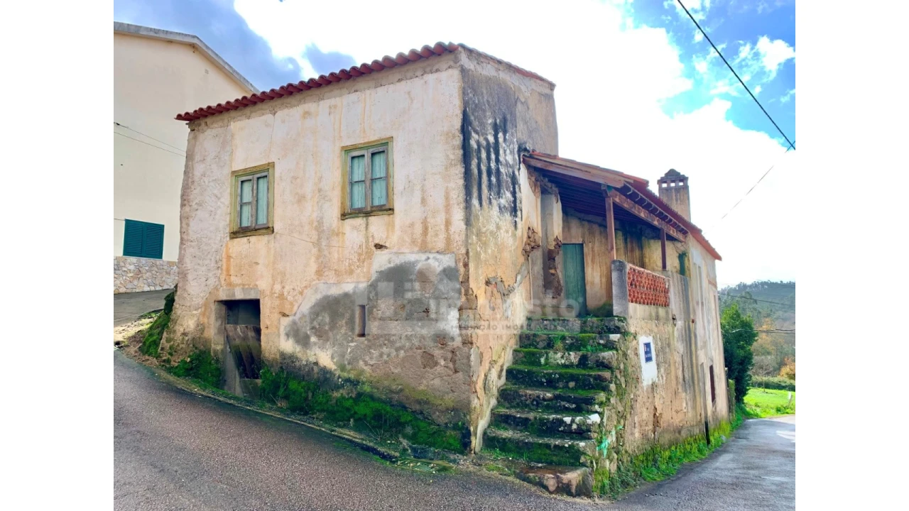 Moradia T2 para Venda em Vila Nova Foto 2