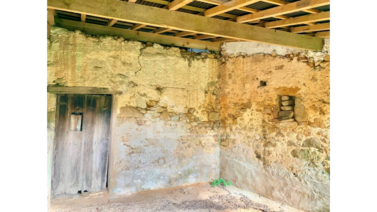 Moradia T2 para Venda em Vila Nova Foto 30