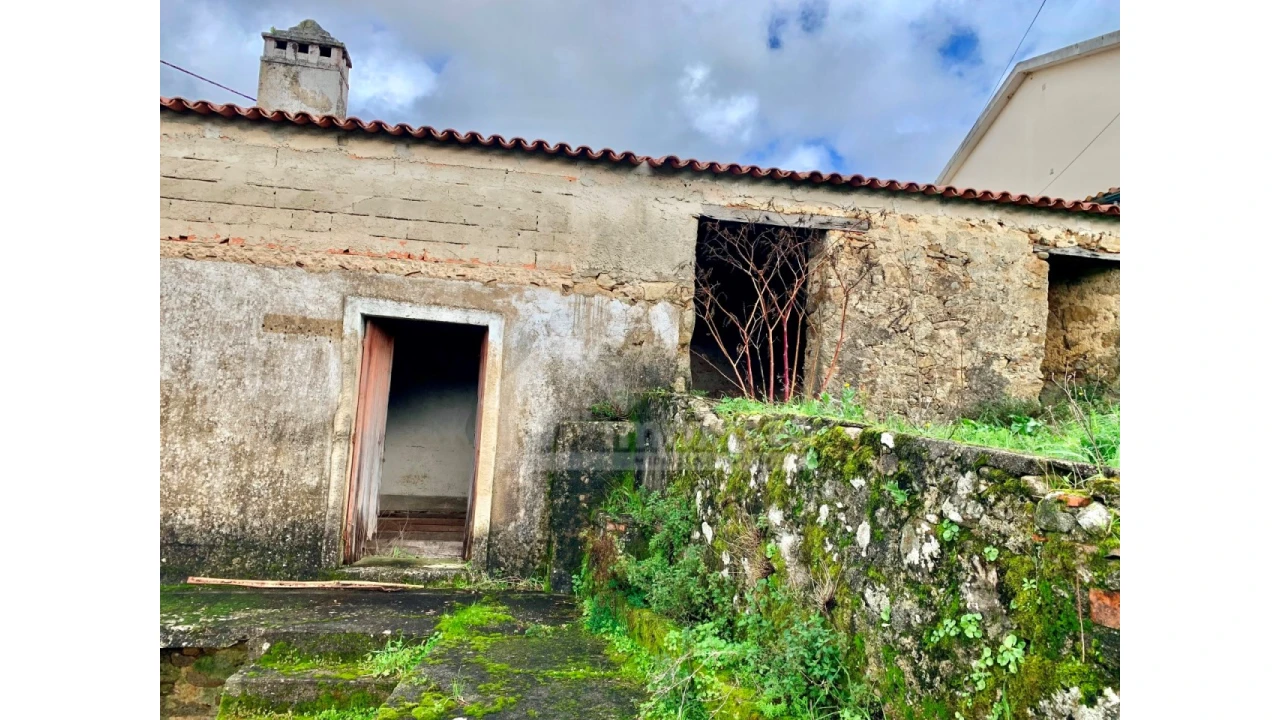 Moradia T2 para Venda em Vila Nova Foto 39