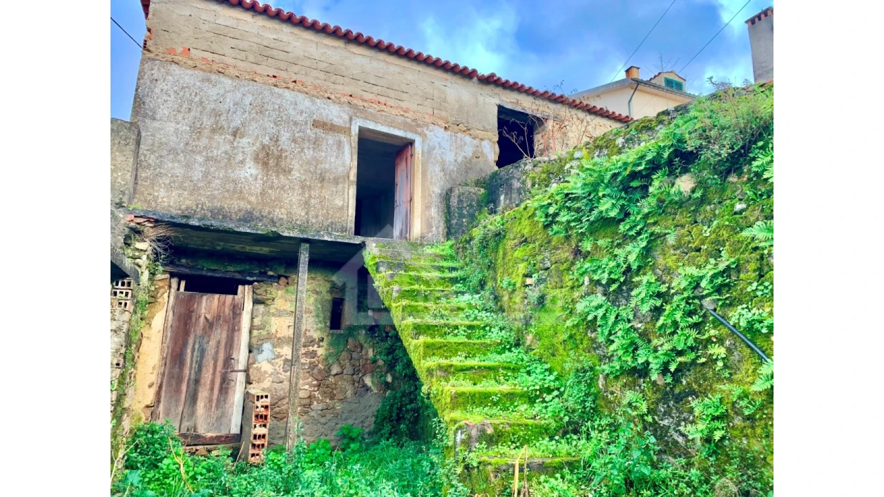 Moradia T2 para Venda em Vila Nova Foto 41