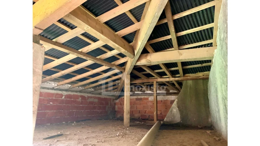 Moradia T2 para Venda em Vila Nova Foto 34