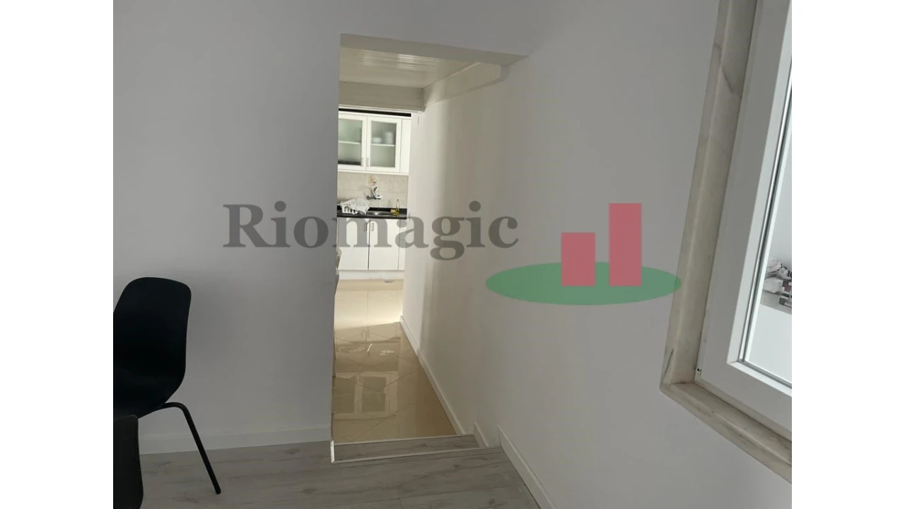 Moradia T9 para Venda em Ajuda Foto 11