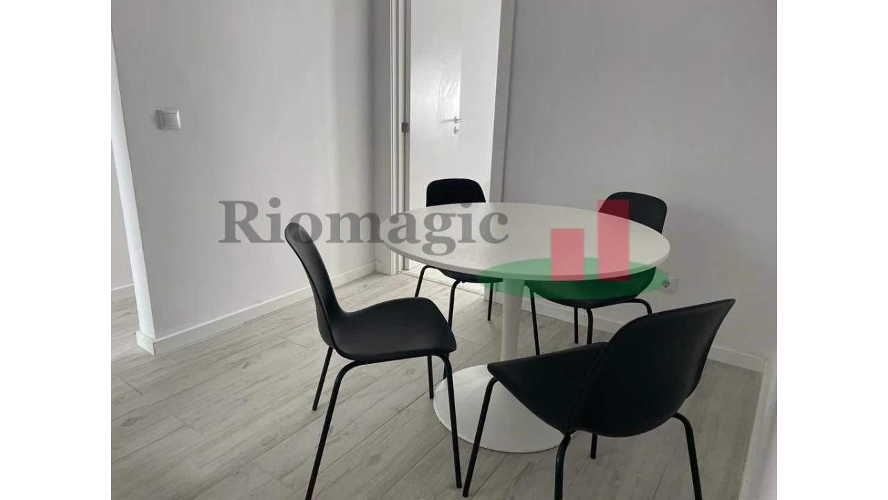 Moradia T9 para Venda em Ajuda Foto 6