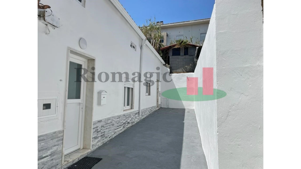 Moradia T9 para Venda em Ajuda Foto 1