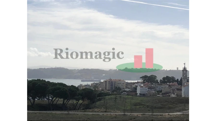 Moradia T9 para Venda em Ajuda Foto 56