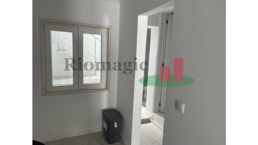 Moradia T9 para Venda em Ajuda Foto 12