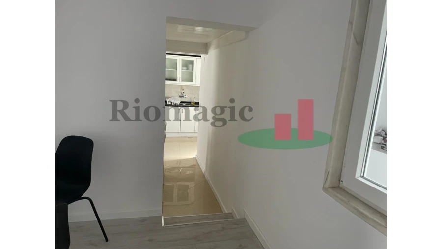 Moradia T9 para Venda em Ajuda Foto 11