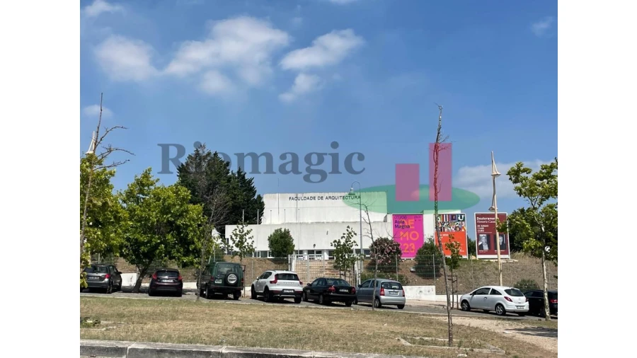 Moradia T9 para Venda em Ajuda Foto 53