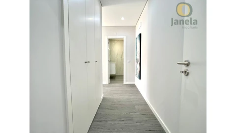 Apartamento T3 para Venda em Quelfes