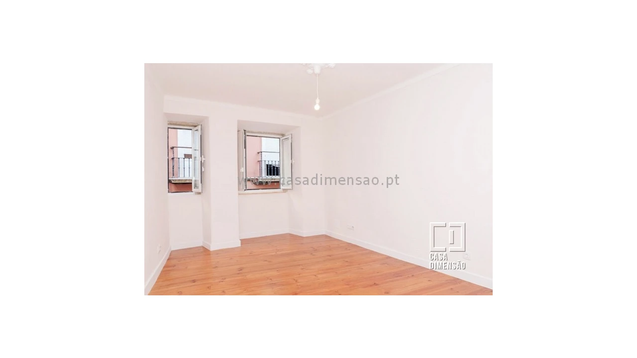 Apartamento T2 para Venda em Santo António Foto 2