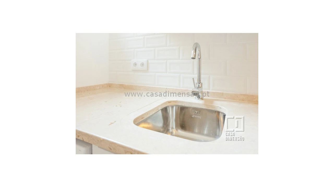 Apartamento T2 para Venda em Santo António Foto 7