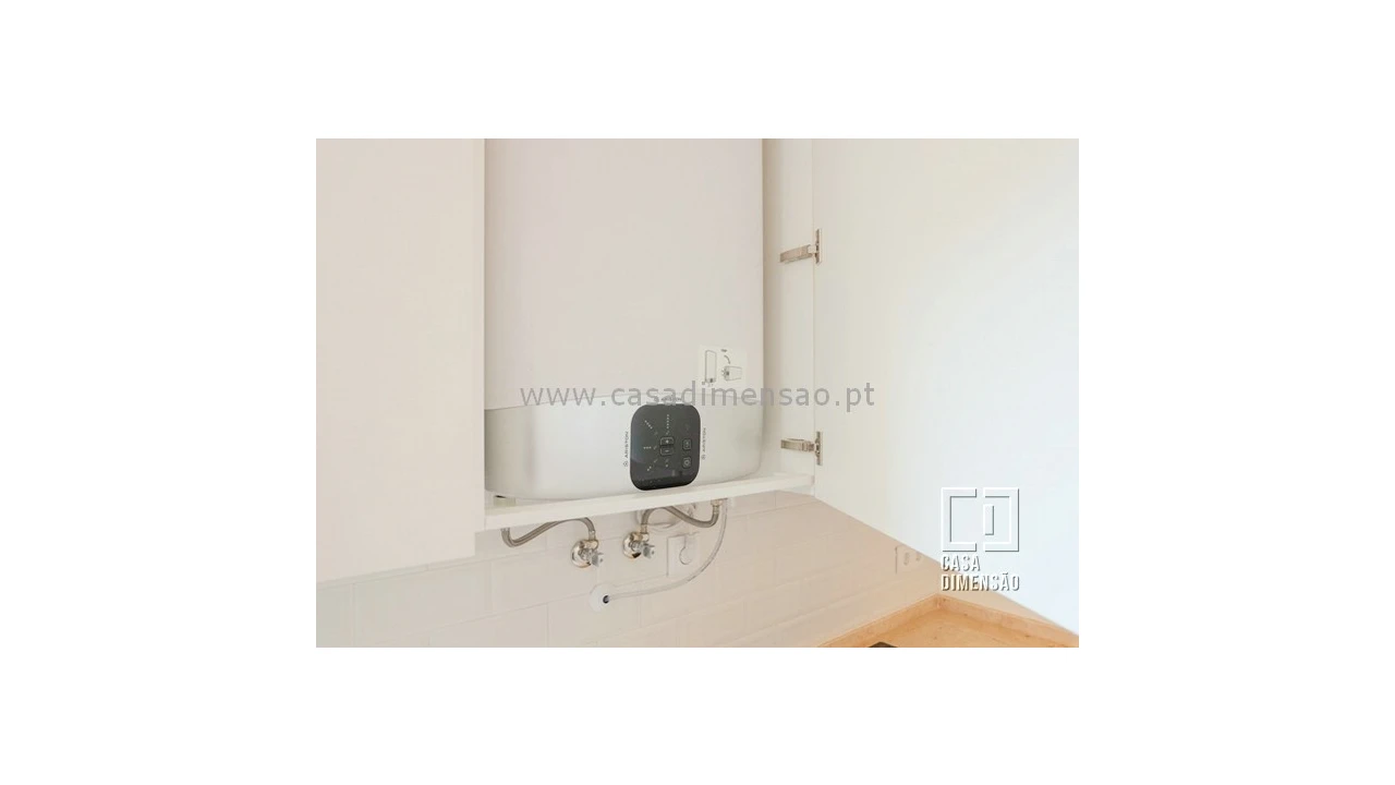 Apartamento T2 para Venda em Santo António Foto 8