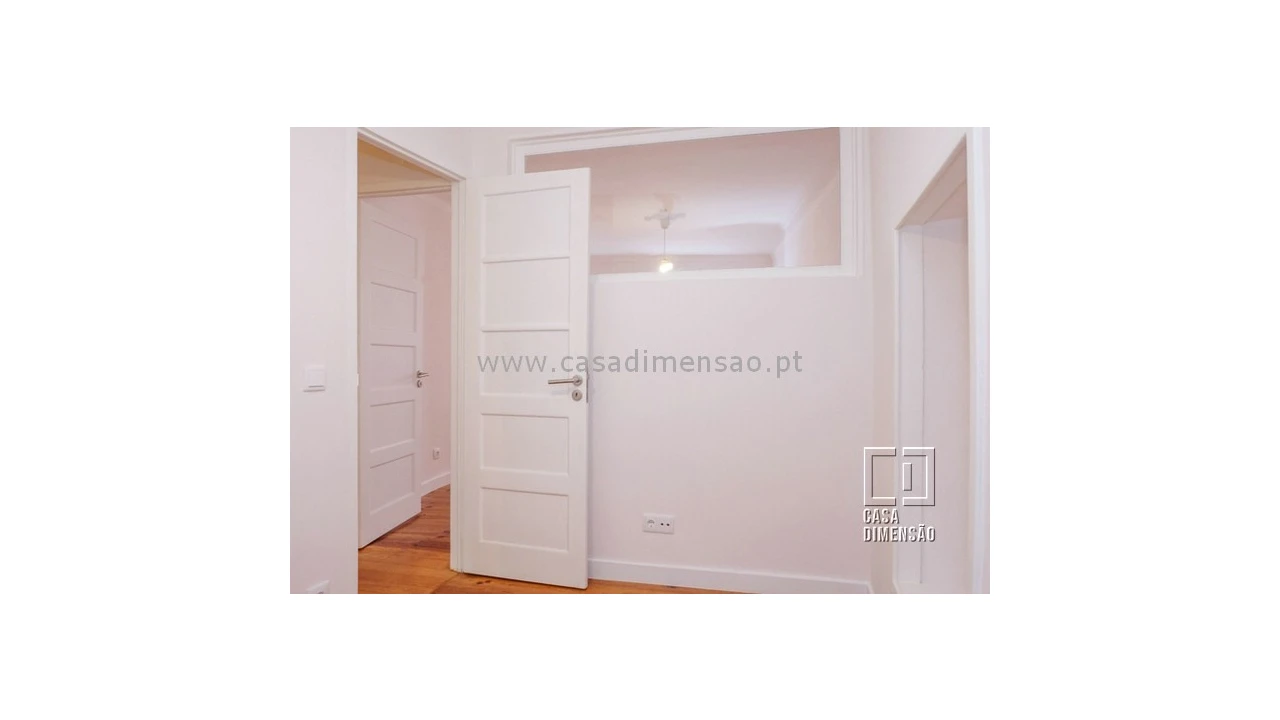 Apartamento T2 para Venda em Santo António Foto 12
