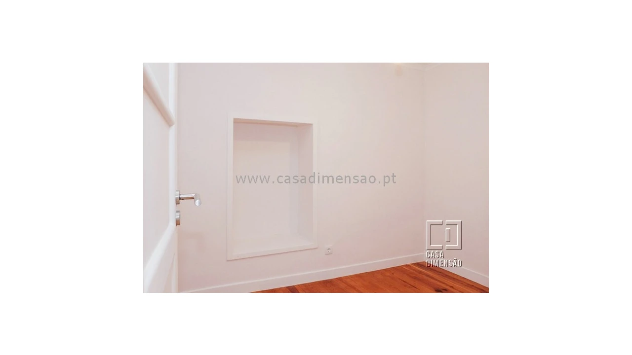 Apartamento T2 para Venda em Santo António Foto 13