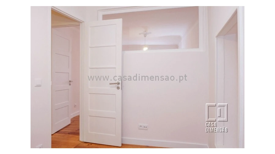 Apartamento T2 para Venda em Santo António Foto 12