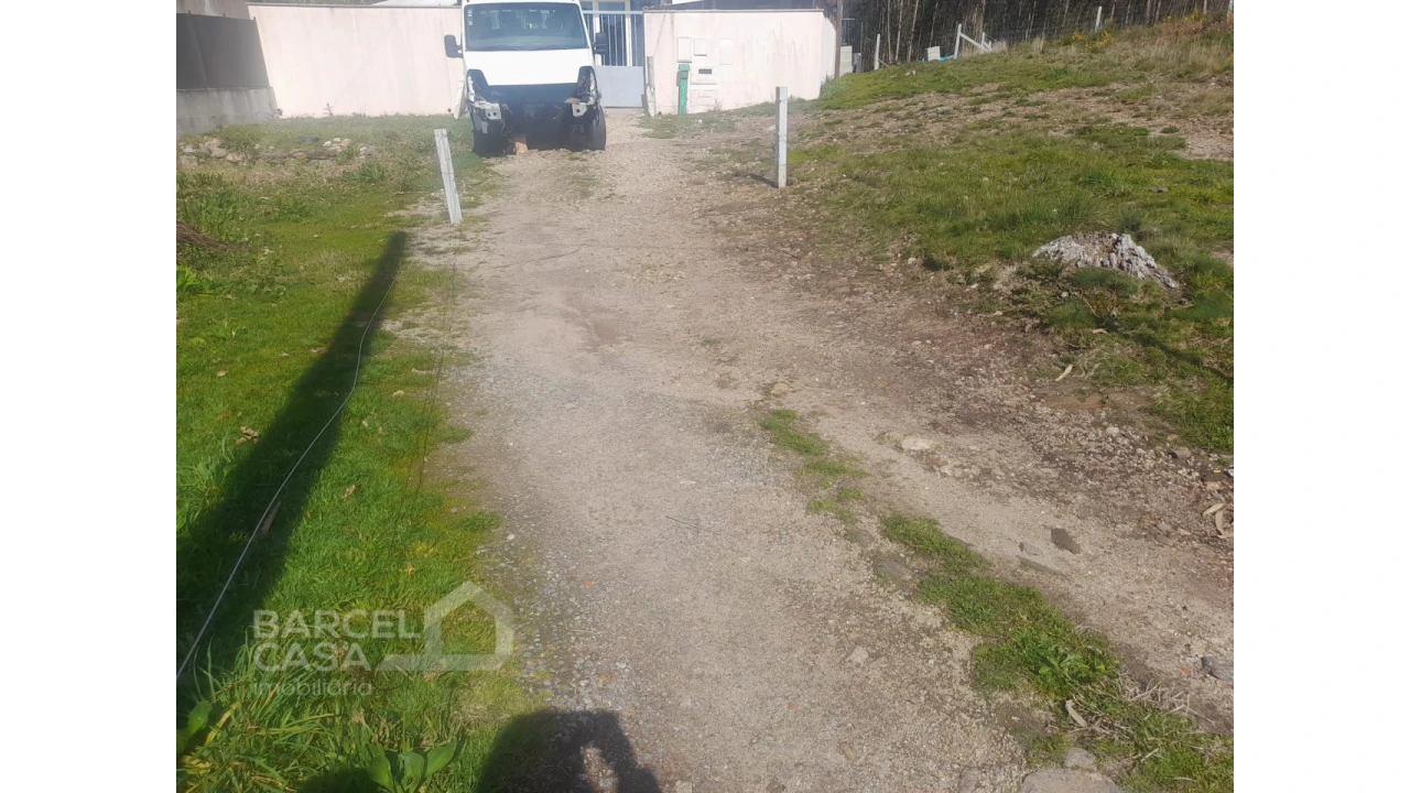 Terreno para Venda em Vila Cova e Feitos Foto 11