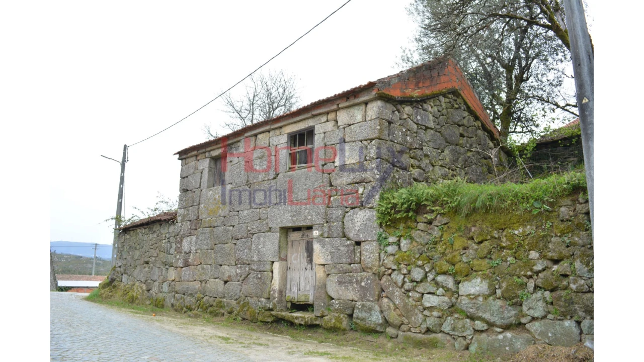 Moradia T2 para Venda em Destriz e Reigoso Foto 3