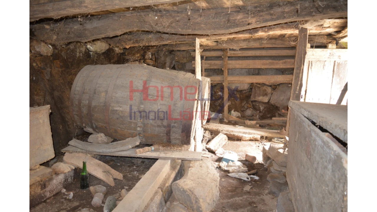 Moradia T2 para Venda em Destriz e Reigoso Foto 7