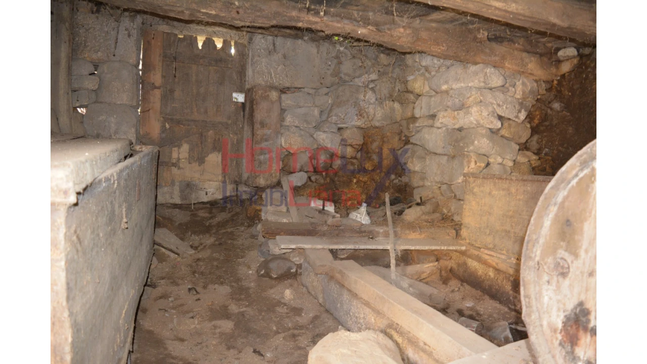 Moradia T2 para Venda em Destriz e Reigoso Foto 8