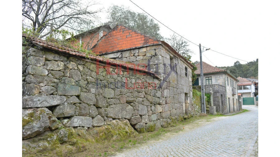 Moradia T2 para Venda em Destriz e Reigoso Foto 5