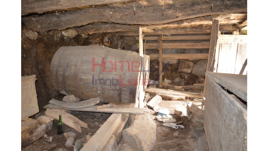 Moradia T2 para Venda em Destriz e Reigoso Foto 7