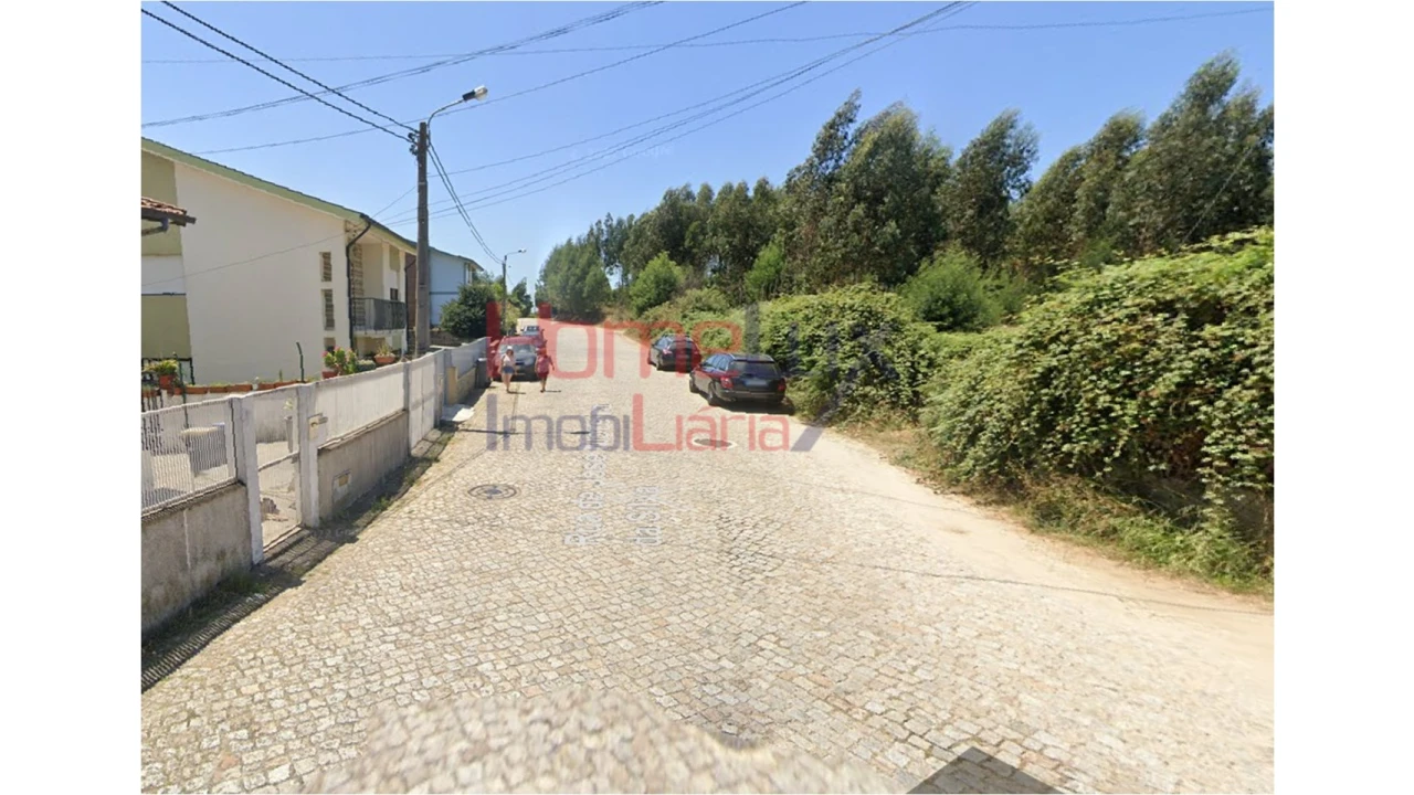 Terreno para Venda em Moreira Foto 3