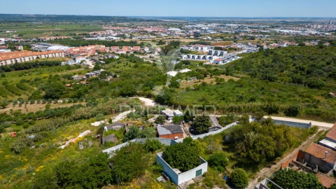Terreno para Venda em Alenquer (Santo Estêvão e Triana)