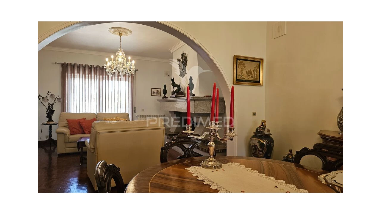 Moradia T4 para Venda em Areias, Sequeirô, Lama e Palmeira Foto 12