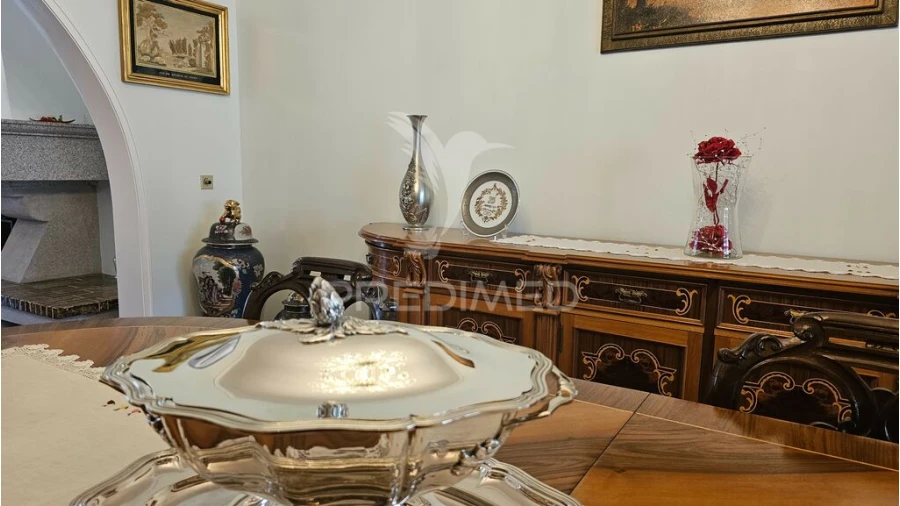 Moradia T4 para Venda em Areias, Sequeirô, Lama e Palmeira Foto 13