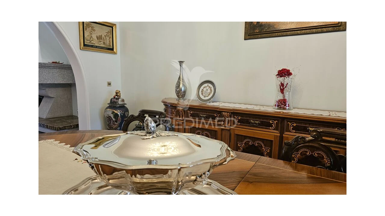 Moradia T4 para Venda em Areias, Sequeirô, Lama e Palmeira Foto 13