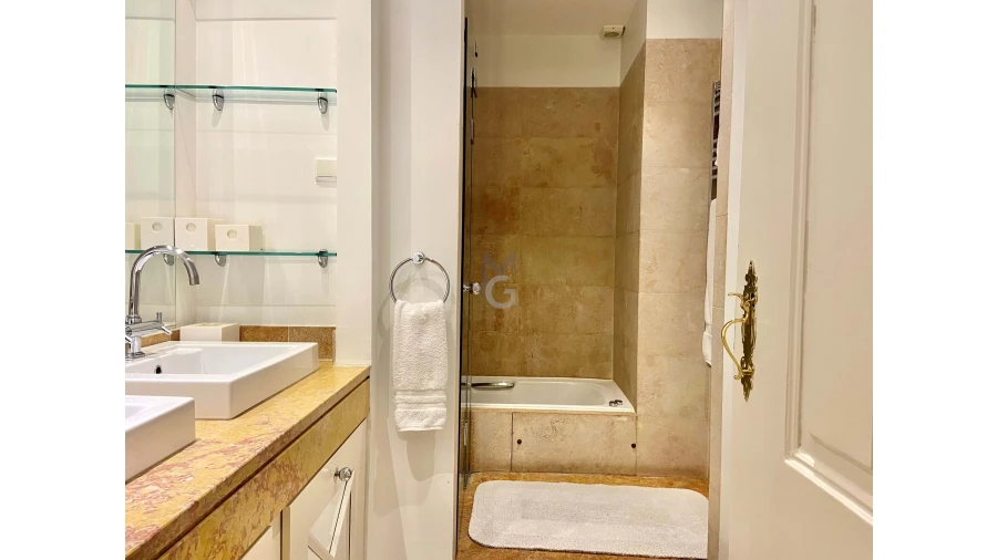 Apartamento T4 para Venda em Misericórdia Foto 22