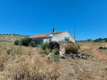Terreno para Venda em Lagos (São Sebastião e Santa Maria)