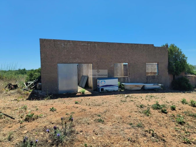 Terreno para Venda em Lagos (São Sebastião e Santa Maria) Foto 9