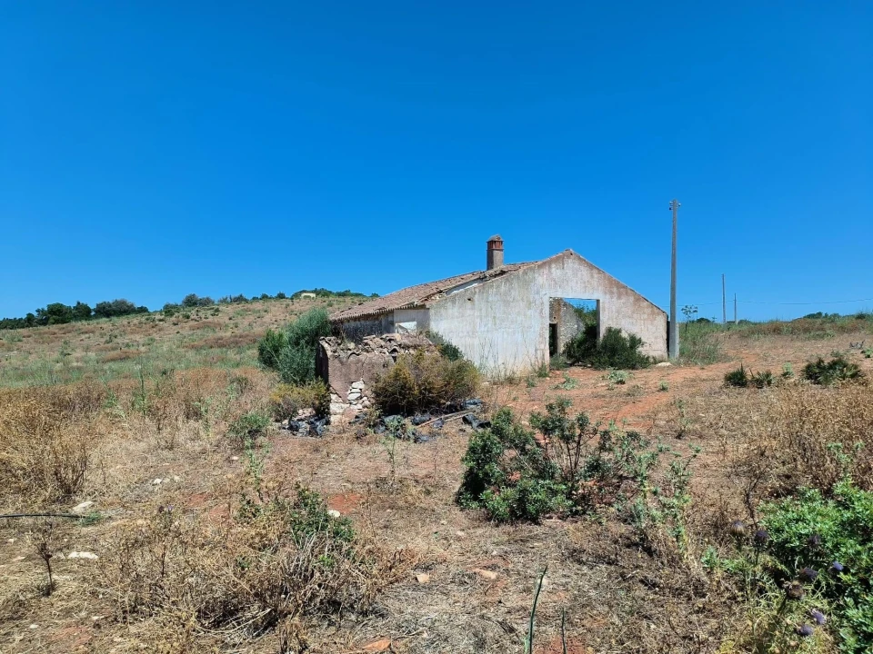 Terreno para Venda em Lagos (São Sebastião e Santa Maria) Foto 5